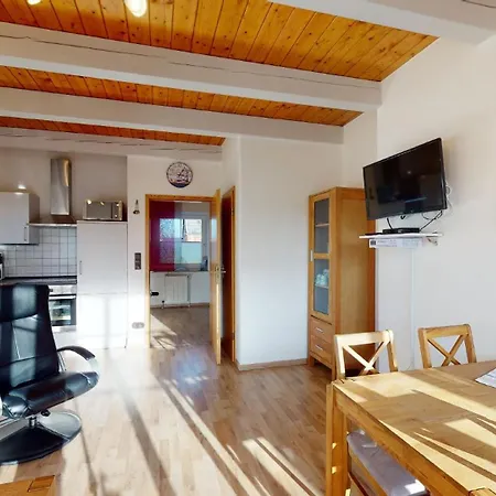 Kleiner Leuchtturm - Steuerbord Kopendorf - Mit Garten Und Terrasse * Φέμαρν