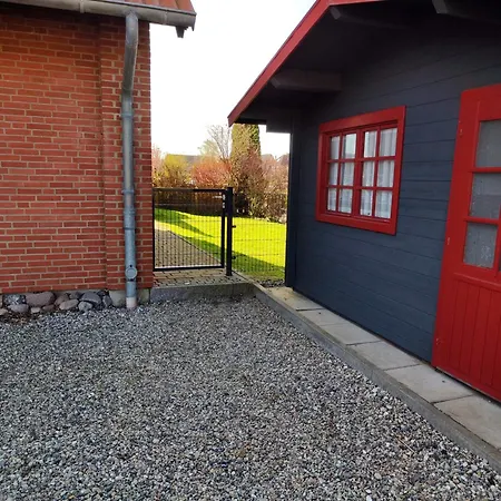 Kleiner Leuchtturm - Steuerbord Kopendorf - Mit Garten Und Terrasse Holiday home Fehmarn