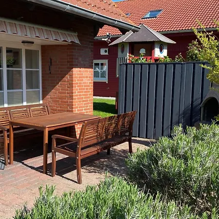 Kleiner Leuchtturm - Steuerbord Kopendorf - Mit Garten Und Terrasse Tatil Evi